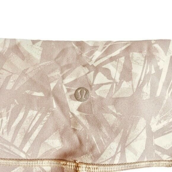 Lululemon Wunder Under Crop (High-Rise) 21" - Shadow Leaf Light Ivory Muse Sz 10 - Picture 6 of 7